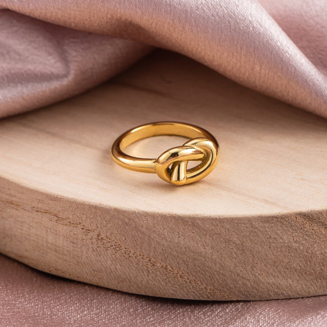 Minimalist Knot Ring 18K Gold Plated Stainless Steel Love Knot Eternity Promise Jewelry Hypoallergenic for Women