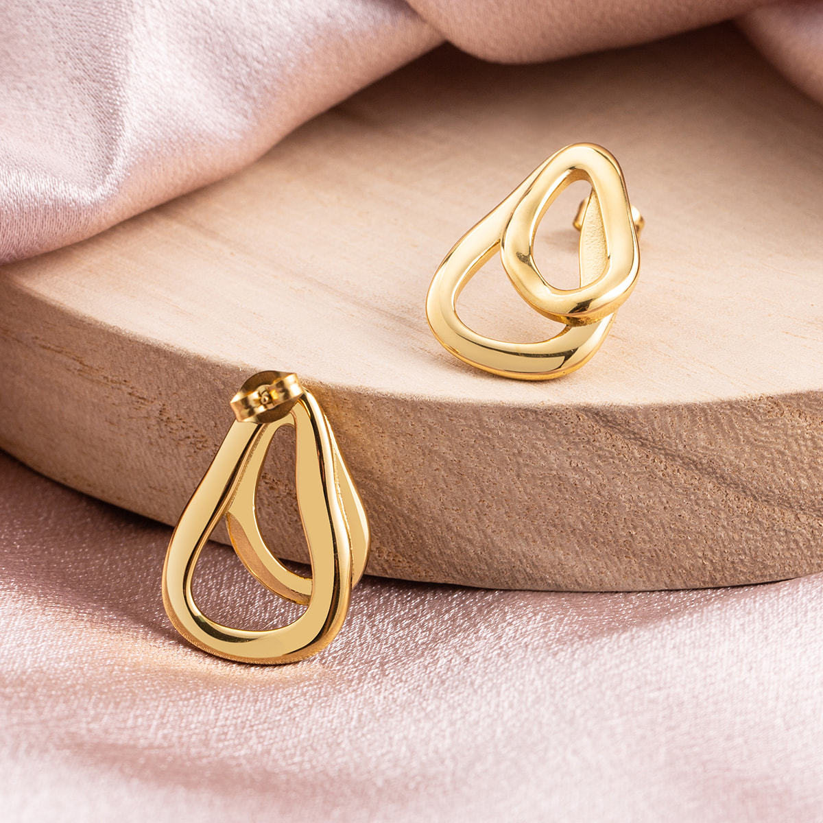 18K Gold Plated Stainless Steel Stud Earrings for Women, Geometric Teardrop Double Intertwined Statement Earrings, Hypoallergenic Fashion Jewelry