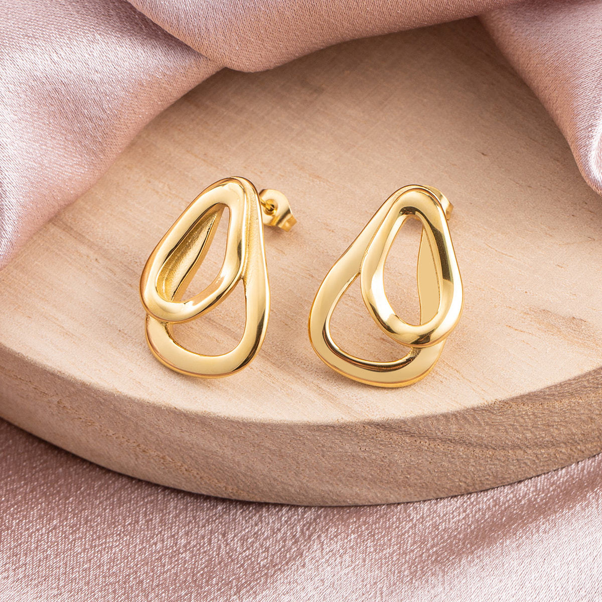 18K Gold Plated Stainless Steel Stud Earrings for Women, Geometric Teardrop Double Intertwined Statement Earrings, Hypoallergenic Fashion Jewelry