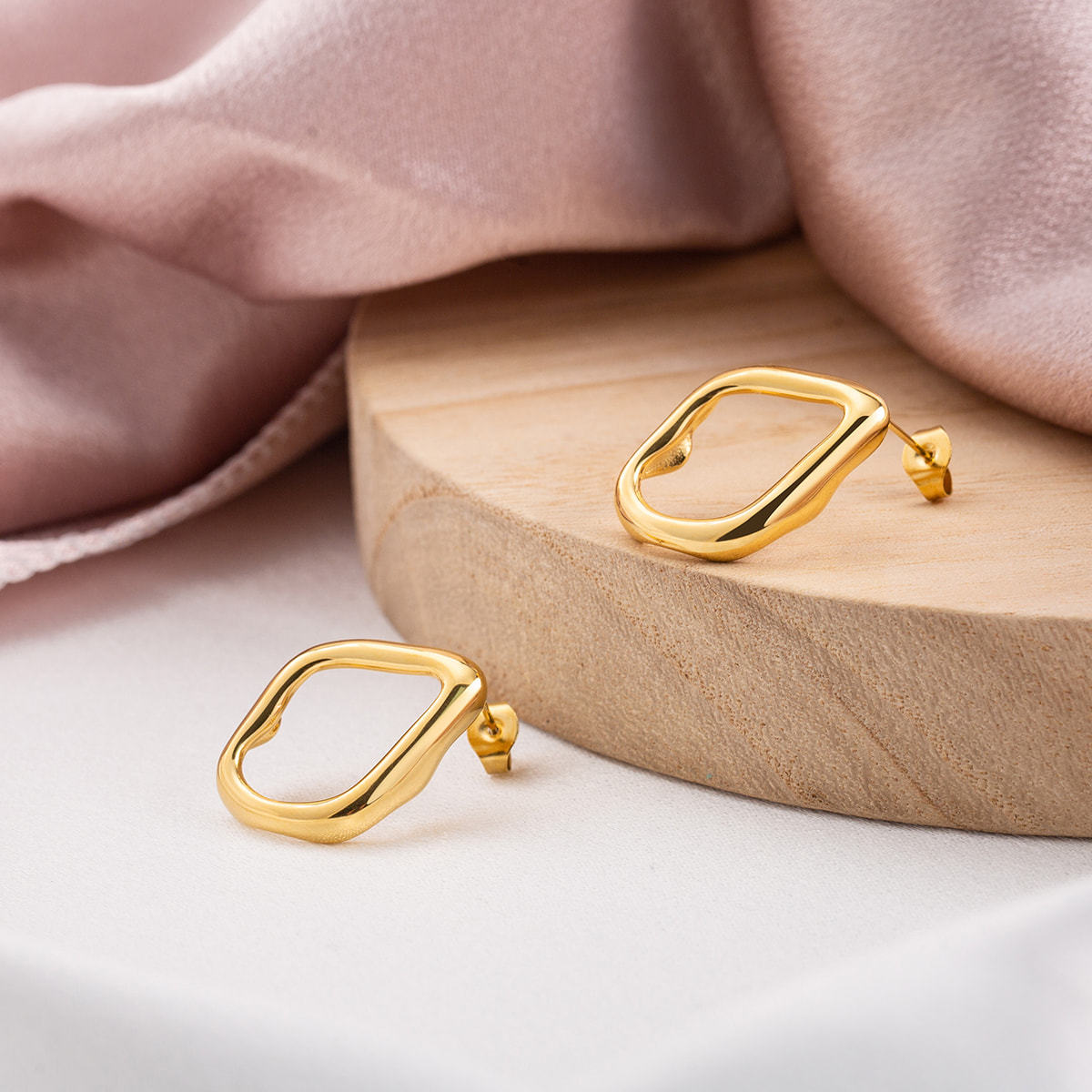18K Gold Plated Stainless Steel Stud Earrings for Women, Unique Irregular Open Geometric Shape Dainty Fashion Jewelry Gifts, Hypoallergenic