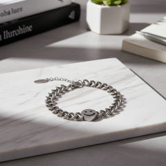 K-Pop Fashion Smiley Face Charm Stainless Steel Bracelet, Hypoallergenic Curb Chain Wristband, Cute Simple Gift for Teenagers Couples