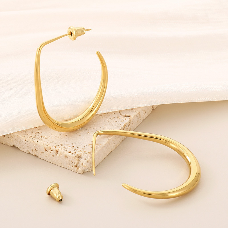 18K Gold Plated Irregular Twisted Hoop Earrings for Women, Stainless Steel Chunky D/C Shape Statement Earring Studs, High Polish Fashion Jewelry Gift