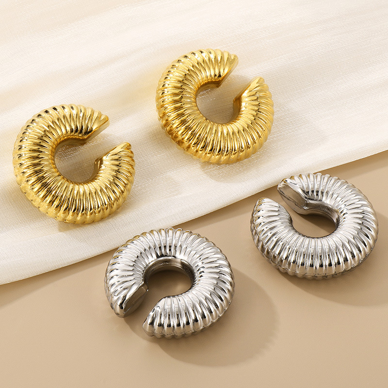 Stainless Steel C-Shape Ear Cuffs for Women, Non Piercing Helix Cartilage Clip On Earrings, Gold/Silver Plated, Chunky Ribbed Punk Statement Jewelry
