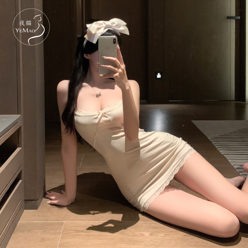 情趣内衣纯欲风带胸垫吊带睡裙女性感蕾丝拼接包臀裙修身短裙