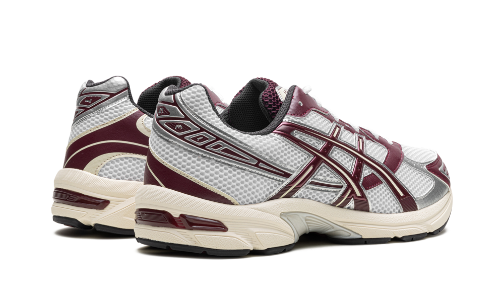 Gel-1130 "Maroon Banner" 1203A685 100