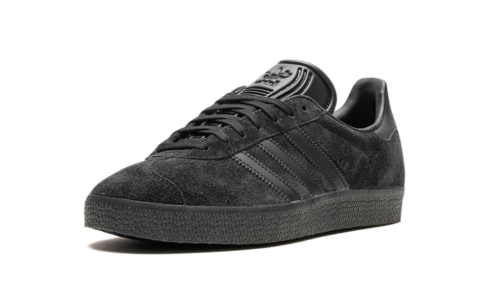Gazelle "Triple Black" CQ2809