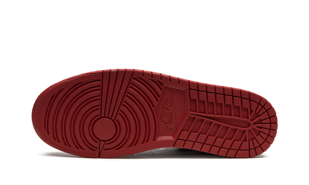 Jordan 1 Low "Alternate Bred Toe" 553558 066