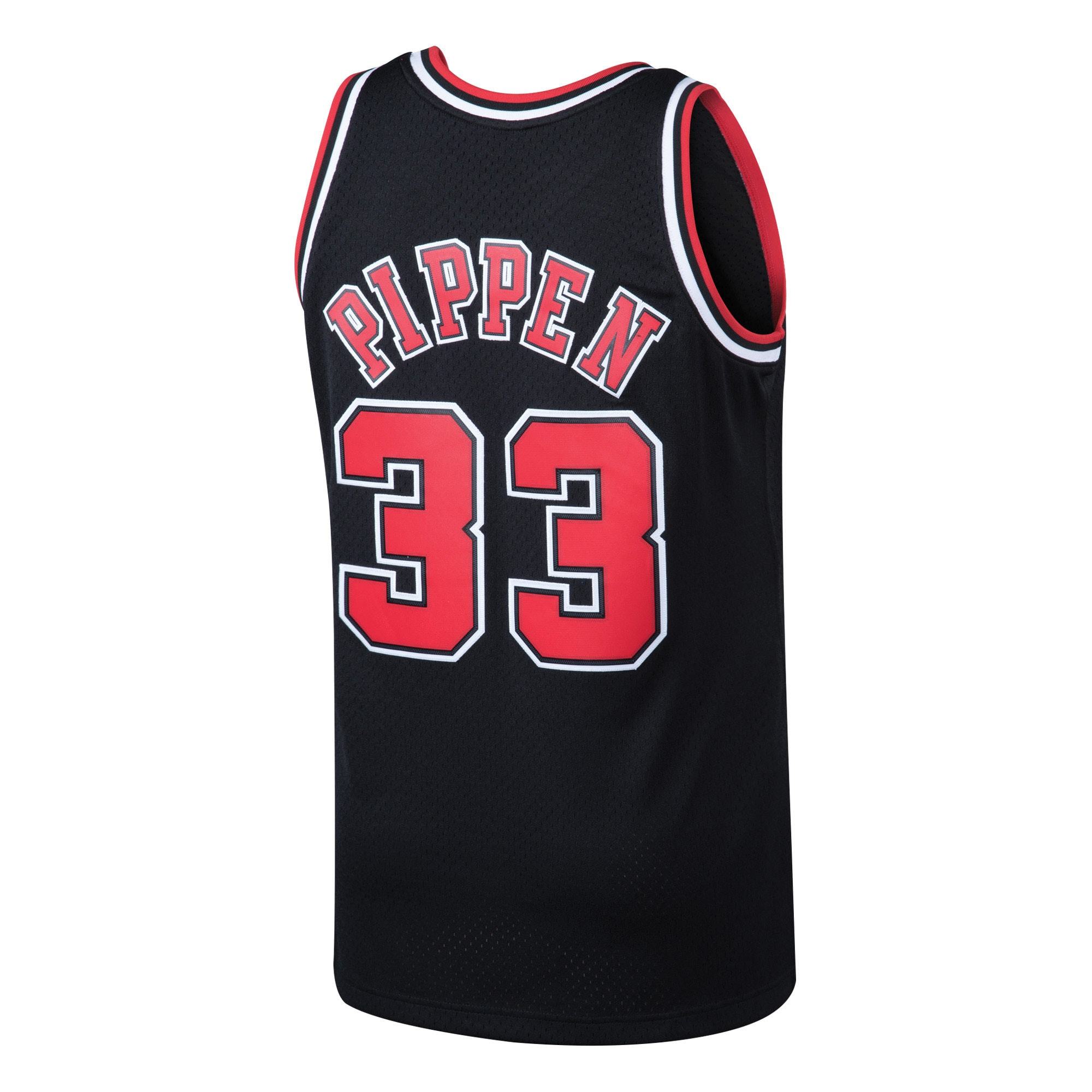 Men's Chicago Bulls Scottie Pippen Mitchell & Ness White Hardwood Classics Swingman Jersey