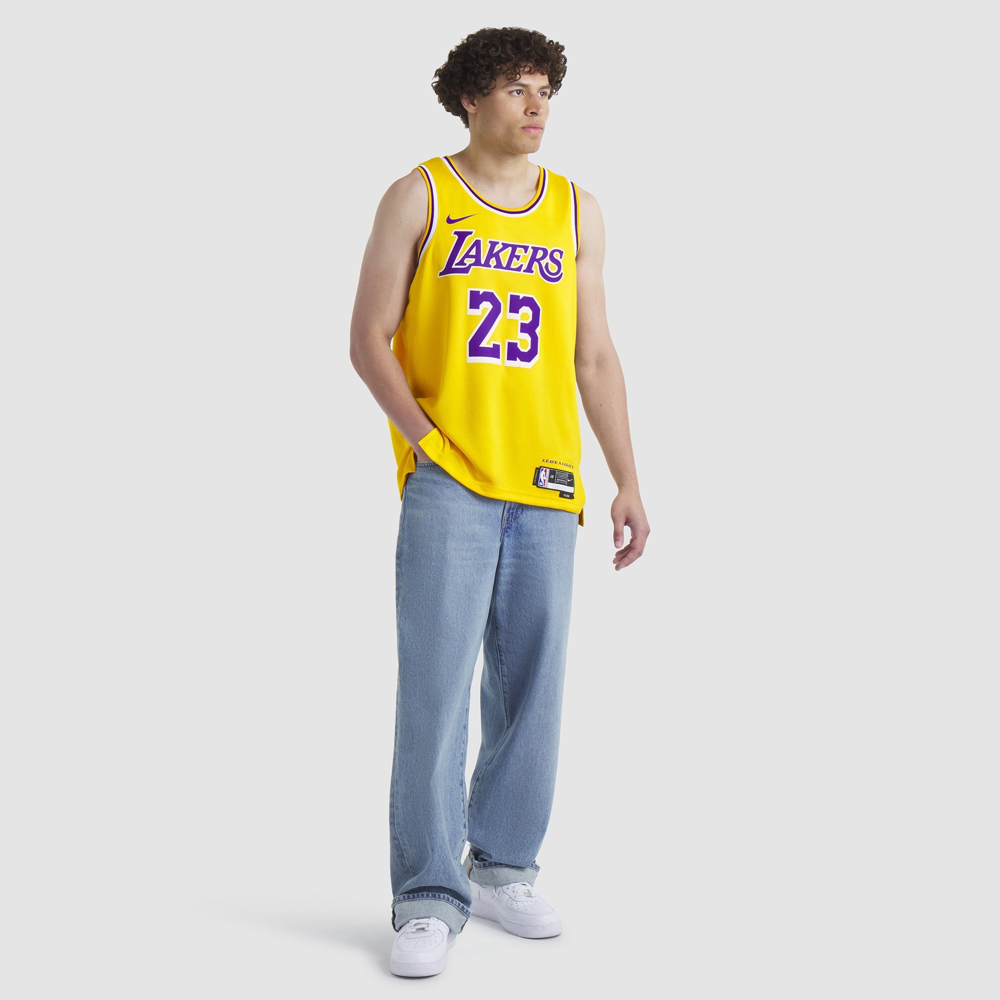 Unisex Los Angeles Lakers LeBron James Nike White Swingman Jersey - Association Edition
