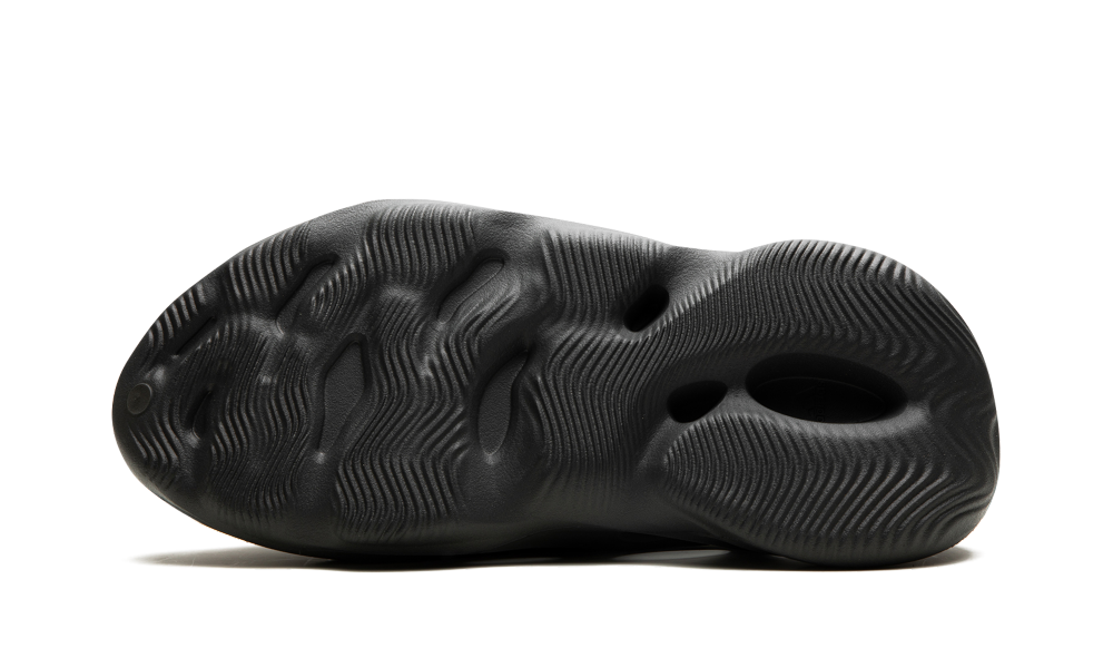 Yeezy Foam Runner "Carbon" IG5349