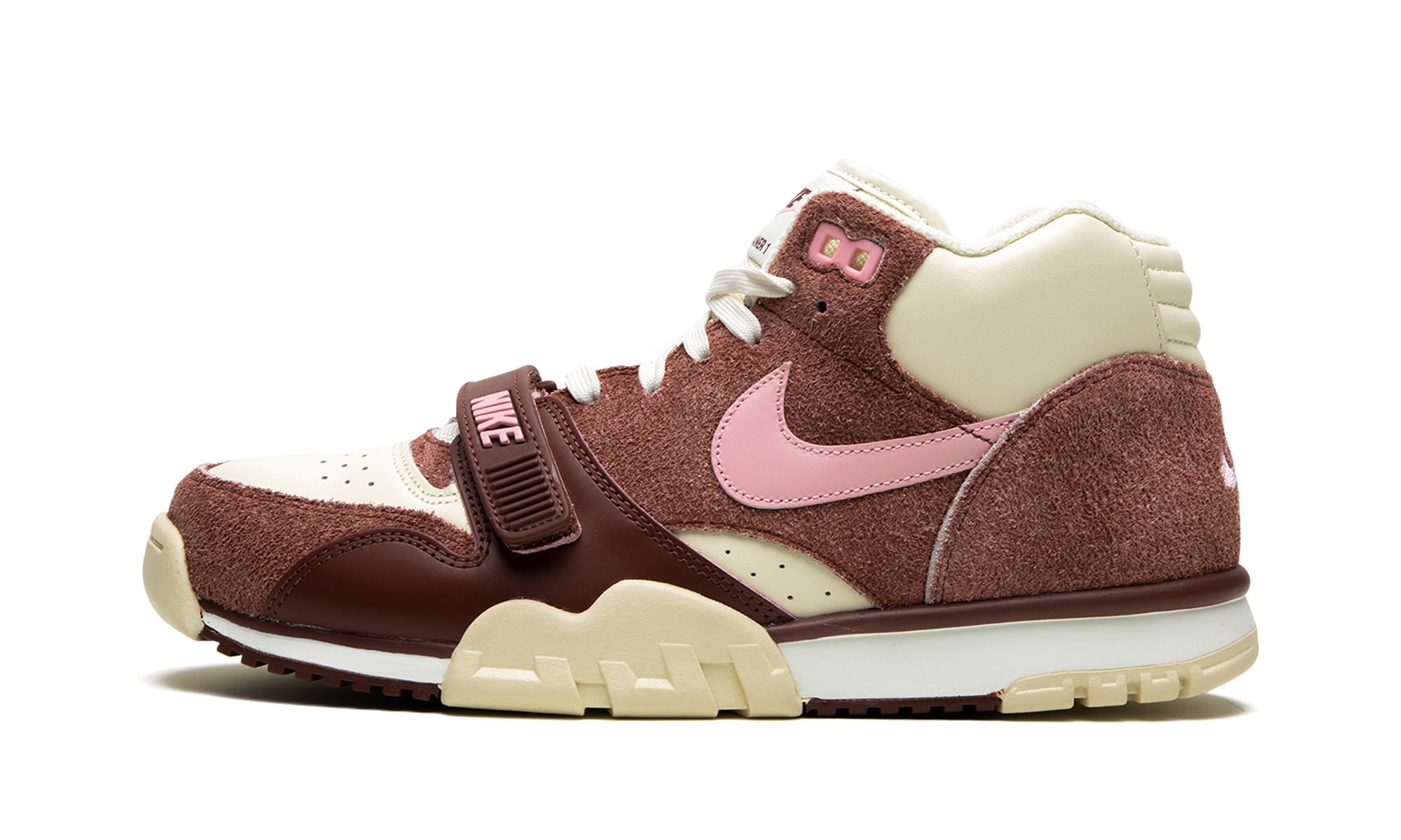 Air Trainer 1 "Valentine's Day" DM0522 201