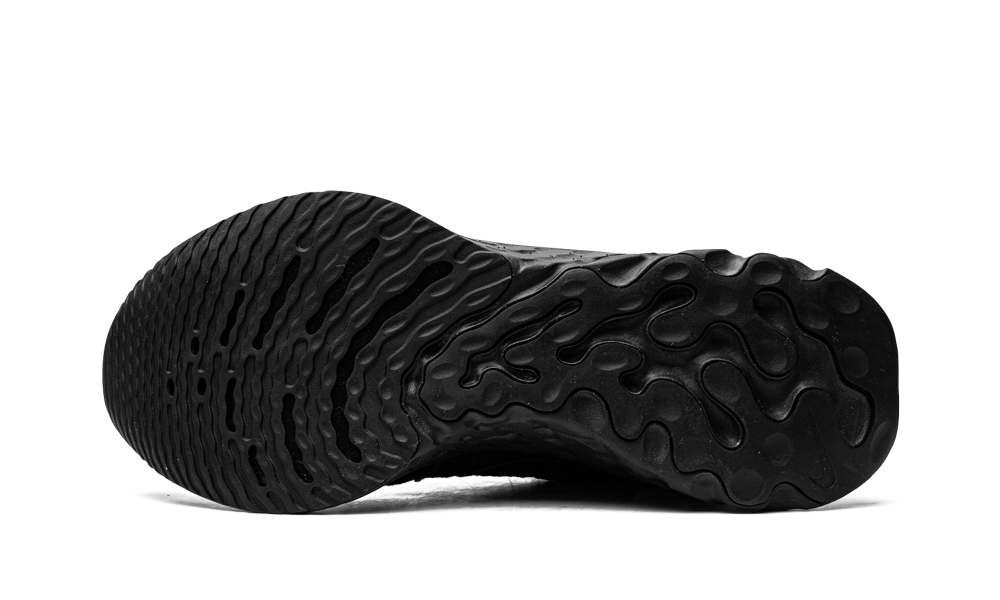 React Infinity Run Flyknit 3 "Triple Black" DH5392 005