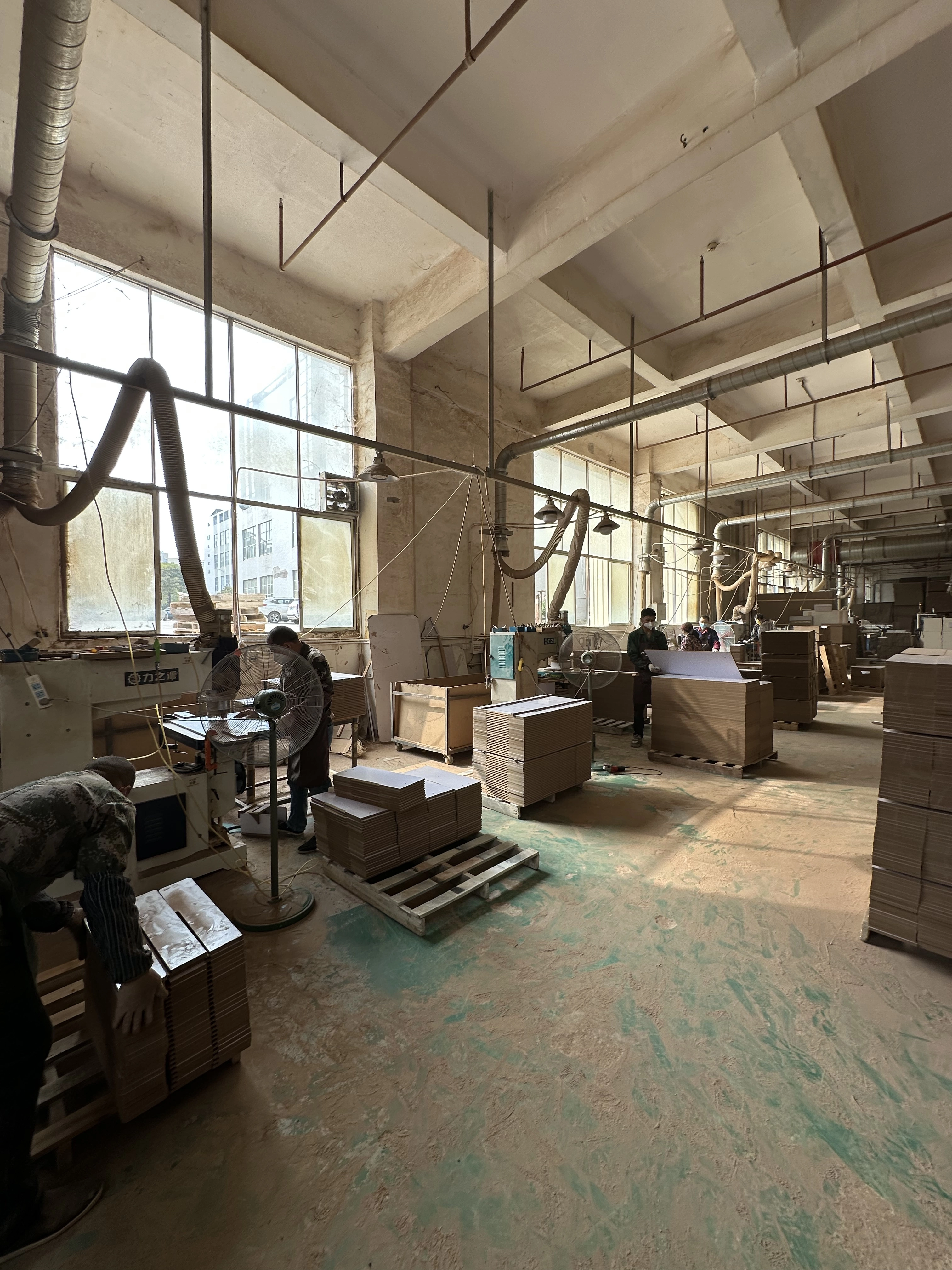 FURNIGLOBE modern furniture manufacturing workshop