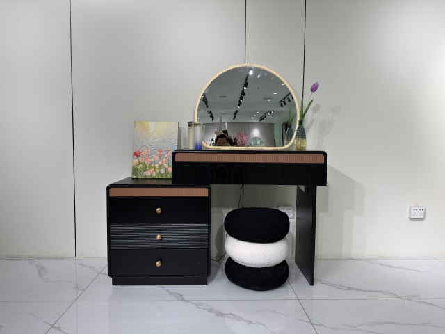 Modern French Retro Vanity Set with Oval LED Mirror, 3-Drawer Storage Cabinet & Fluffy Stool - Black Dressing Table for Wholesale
