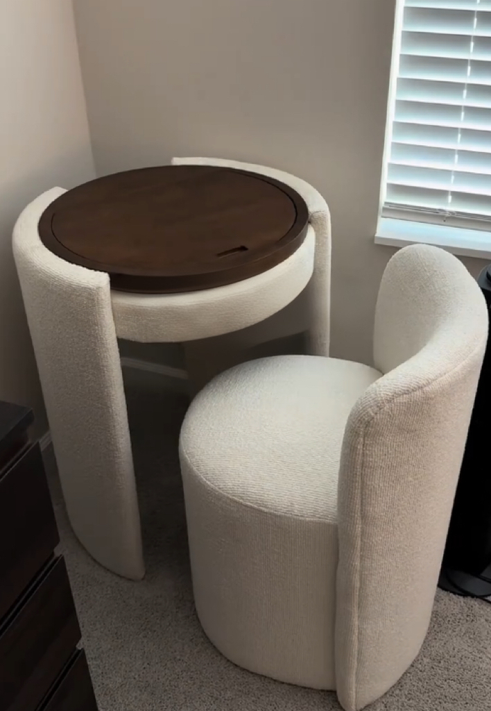 Loop Nesting Chair with Flip Top Side Table
