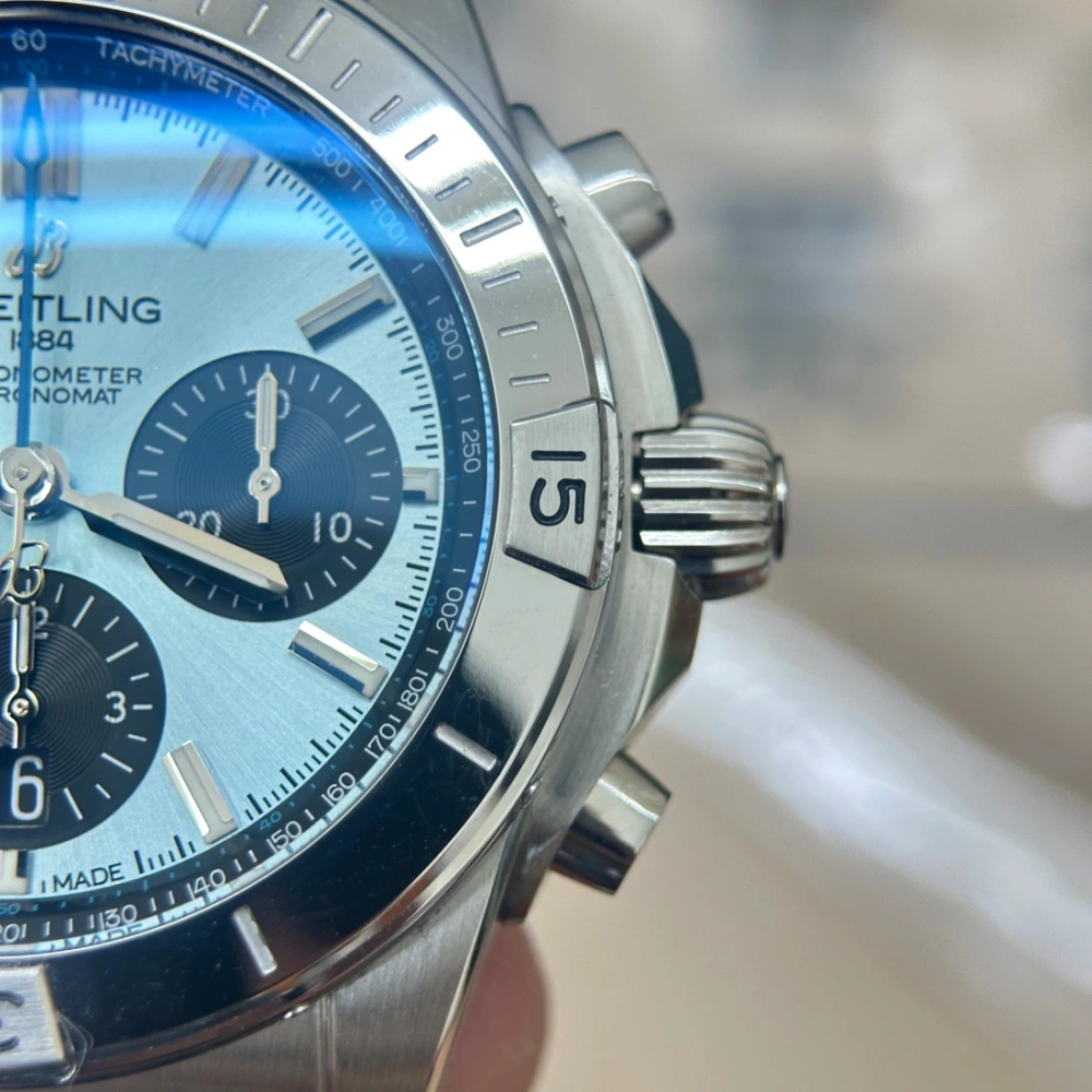BLS factory 廠 BREITLING 百年靈 計時 B01 子彈頭 冰藍面  42MM 7750機芯