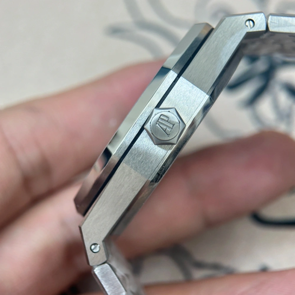 ZF factory 廠 AP Audemars Piguet 愛彼Royal Oak -  愛彼 皇家橡樹系列 15510ST.OO.1320ST.09 灰面 4302機芯 41MM V2版本