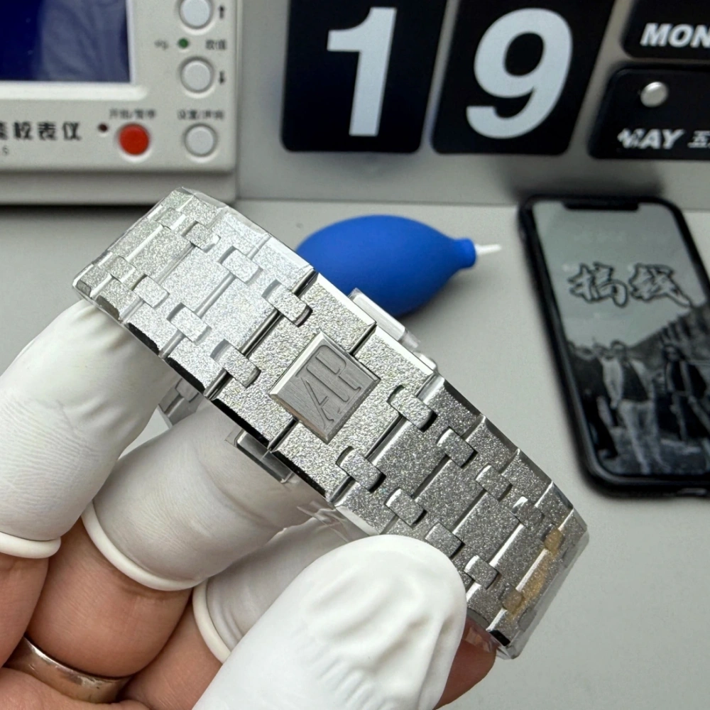 APS廠 AP 愛彼 皇家橡樹系列 霜金 26240BC 41MM CAL.4401一體機芯 計時 飛返 香港交收