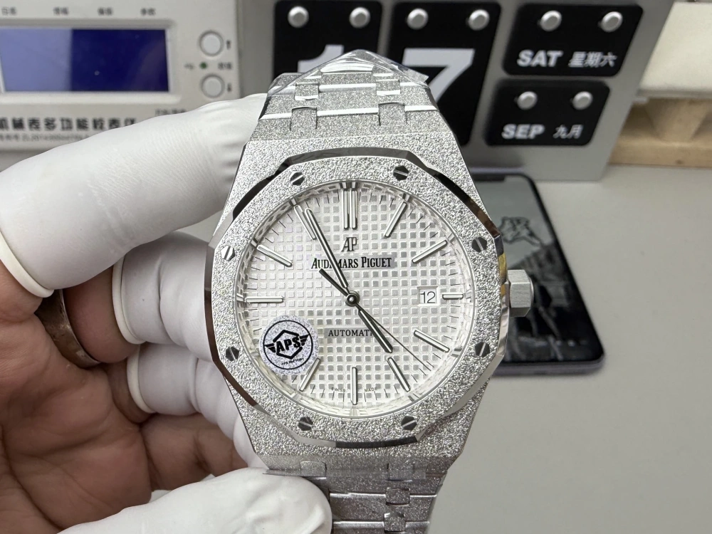APS廠 AP Audemars Piguet 愛彼Royal Oak -  皇家橡樹系列15410 霜金 37MM 3120一體機芯 香港面交