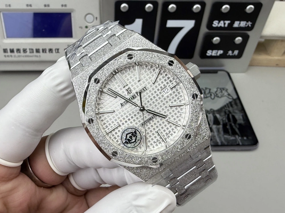 APS廠 AP Audemars Piguet 愛彼Royal Oak -  皇家橡樹系列15410 霜金 37MM 3120一體機芯 香港面交