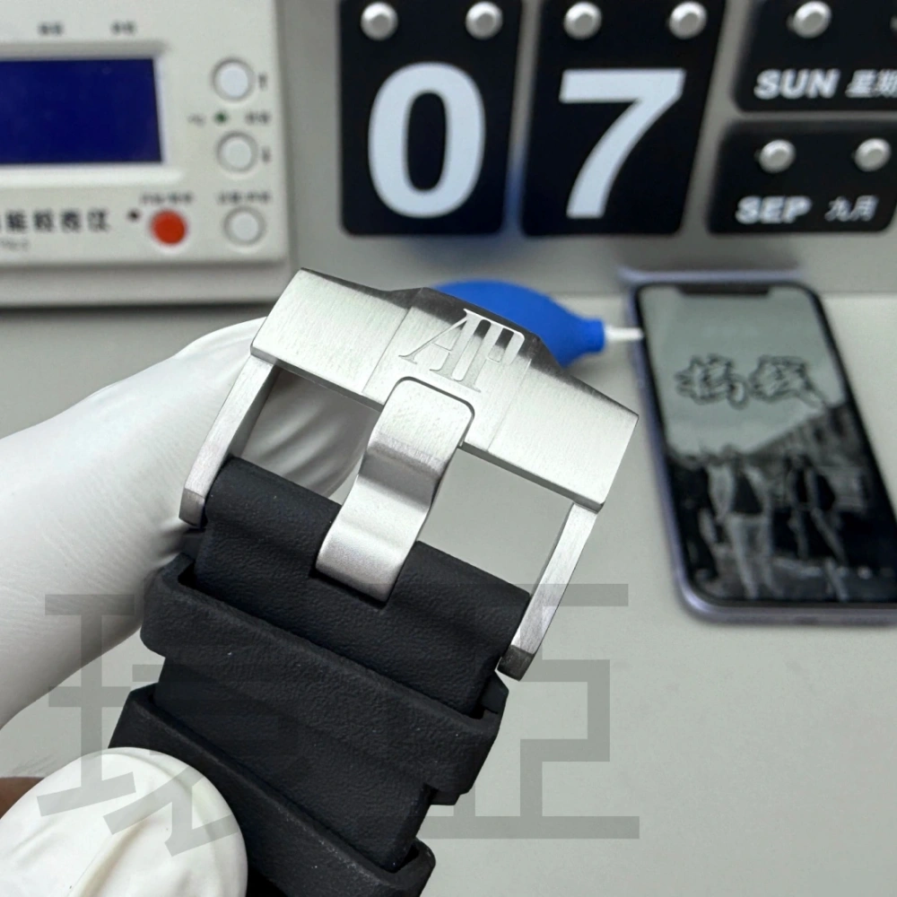 APS 廠 Audemars Piguet 愛彼Royal Oak - AP15703 爱彼皇家橡树离岸型潜水表 15703ST.OO.A002CA.01 香港可面交
