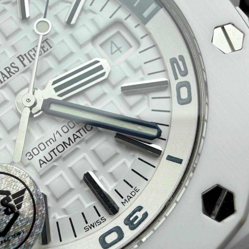 APS廠 Audemars Piguet AP 愛彼Royal Oak - 15707 白陶瓷皇家橡树15707陶瓷款一体机芯打造 香港可面交