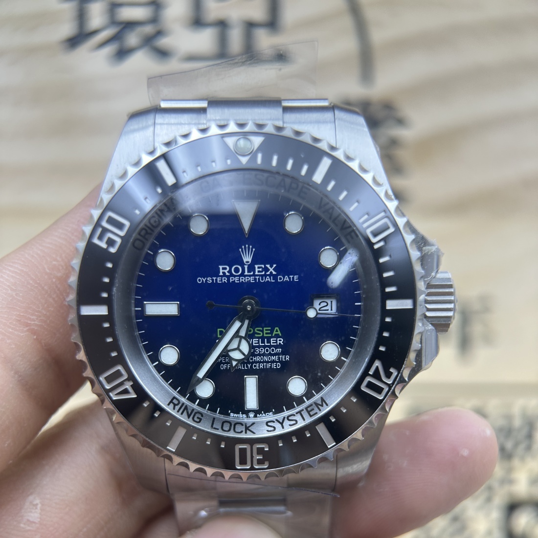 C+廠複刻 ROLEX 勞力士 大水鬼 DEEP-SEA 126660 漸變藍鬼王 3235機芯 44MM 香港可面交