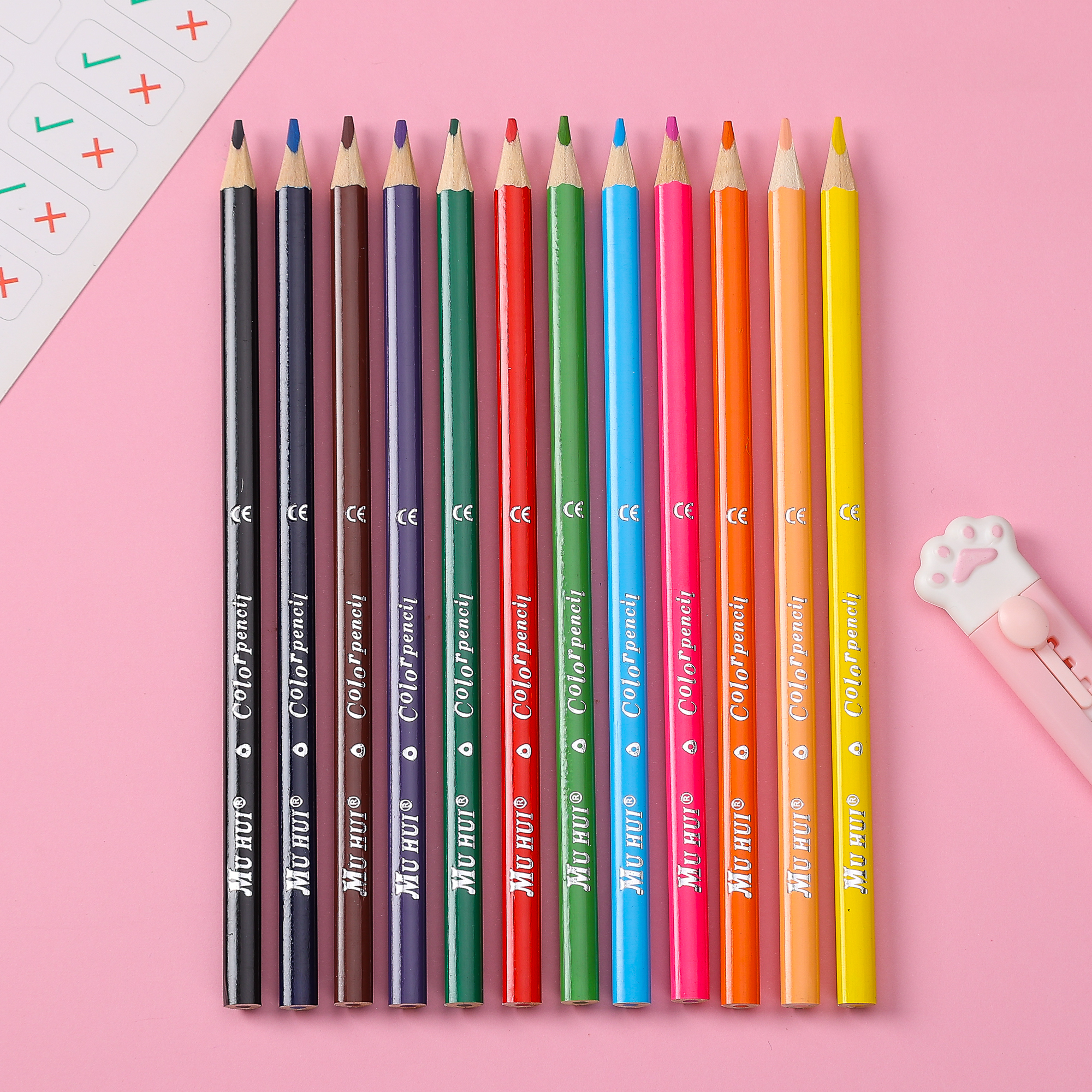 Muhui 12 color triangular pole softened wood advanced core children's writing and painting color lead cartoon panda color box packaging