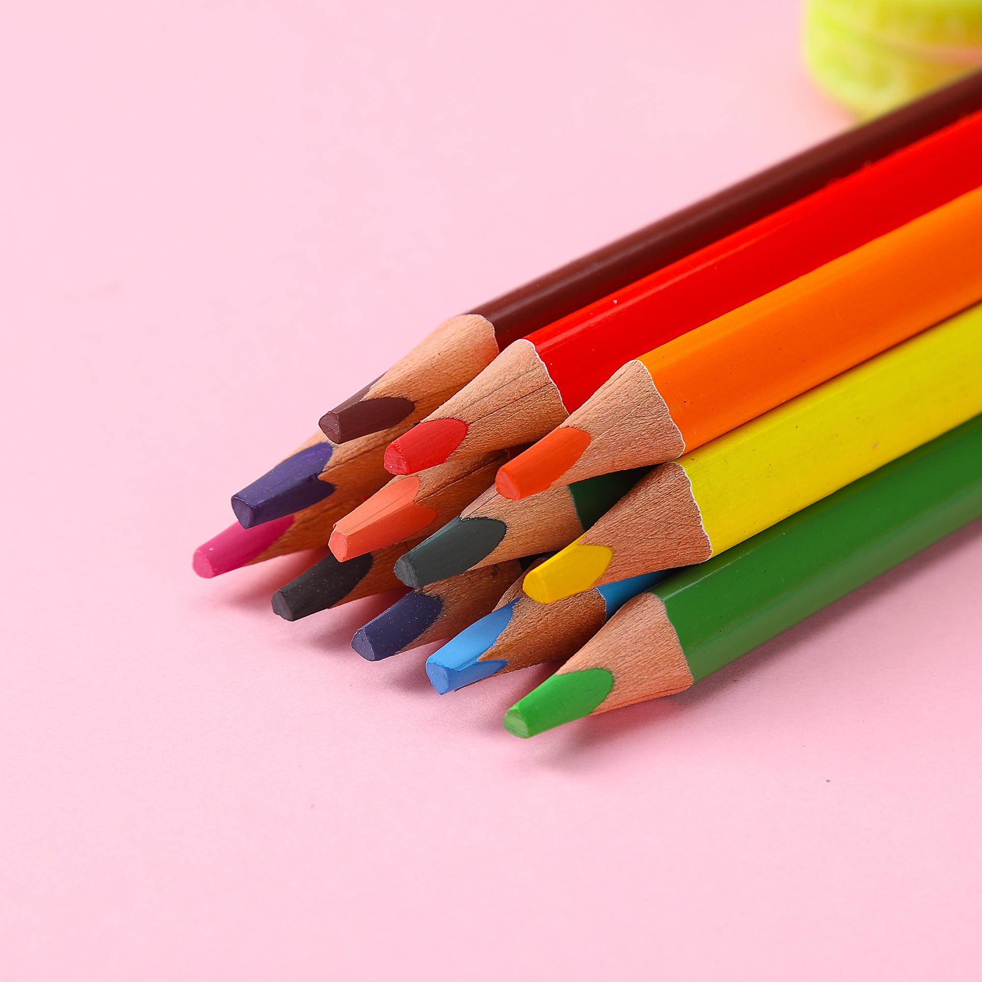 Muhui 12 color bold triangular pole softened wood 5.0mm lead pencil box packaging for children's writing and drawing