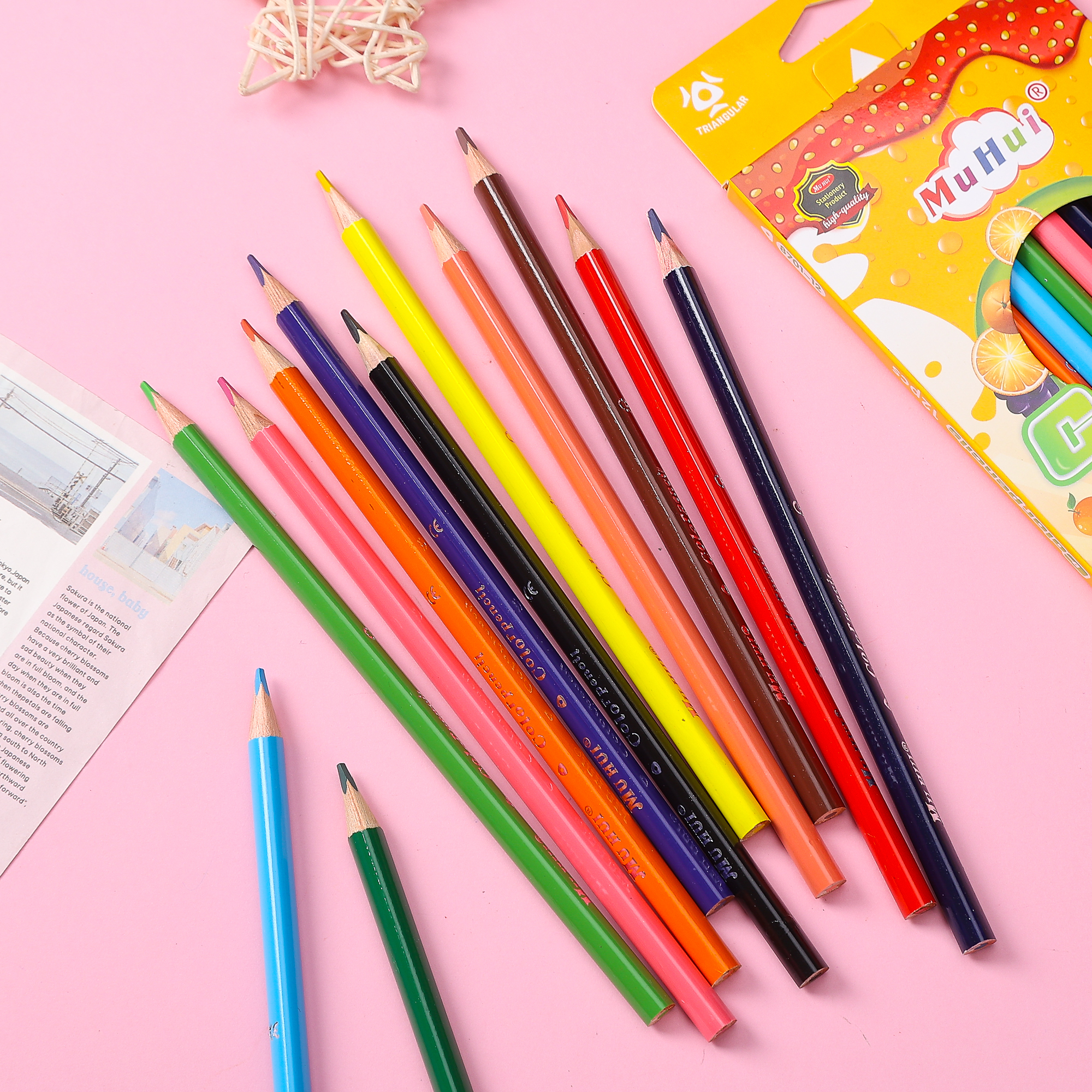 Muhui 12 color triangular pole softened wood advanced core children's writing and painting color lead cartoon fruit color box packaging