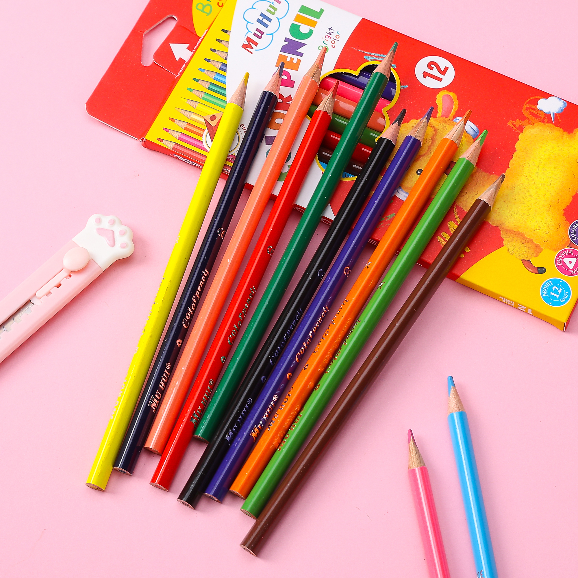 Muhui 12 color triangular pole softened wood advanced core children's writing and painting color lead cartoon animal color box packaging