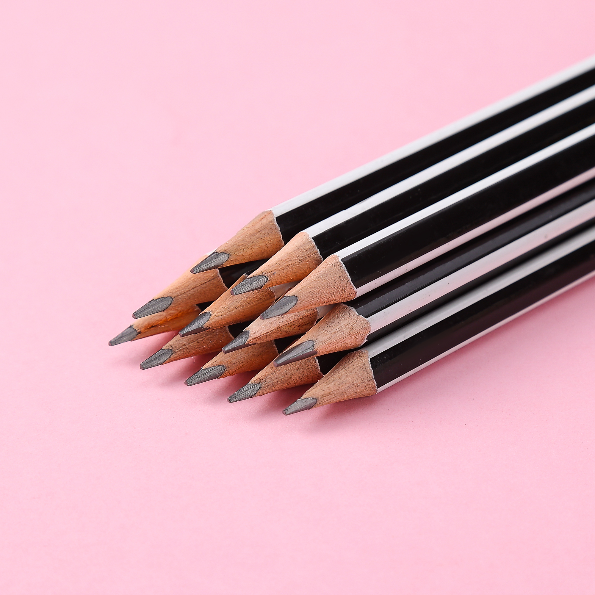 Muhui Black 2B Triangle Pole Poplar Drawstring Pencil 12 Paper Boxes