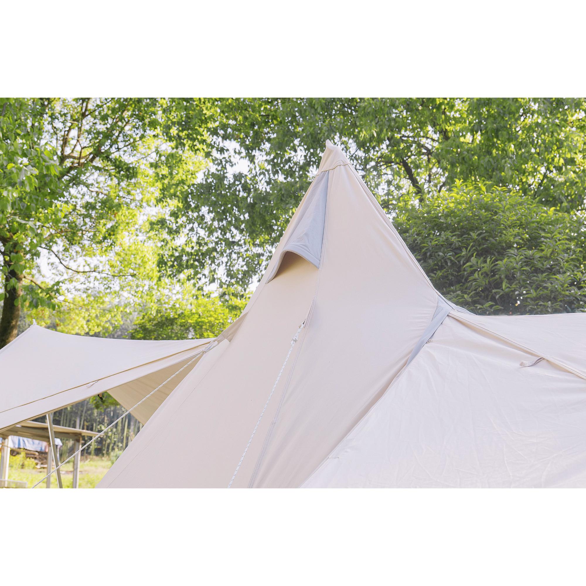 Tipi with Double Doors