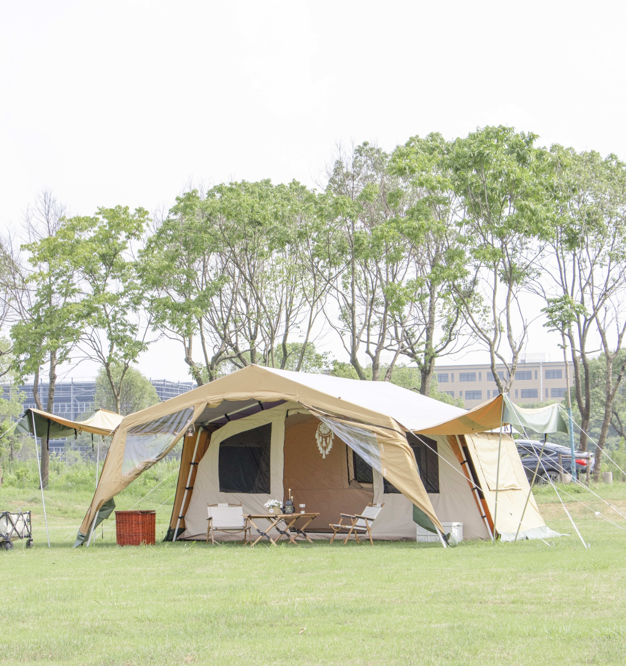 Modular framed canvas tent