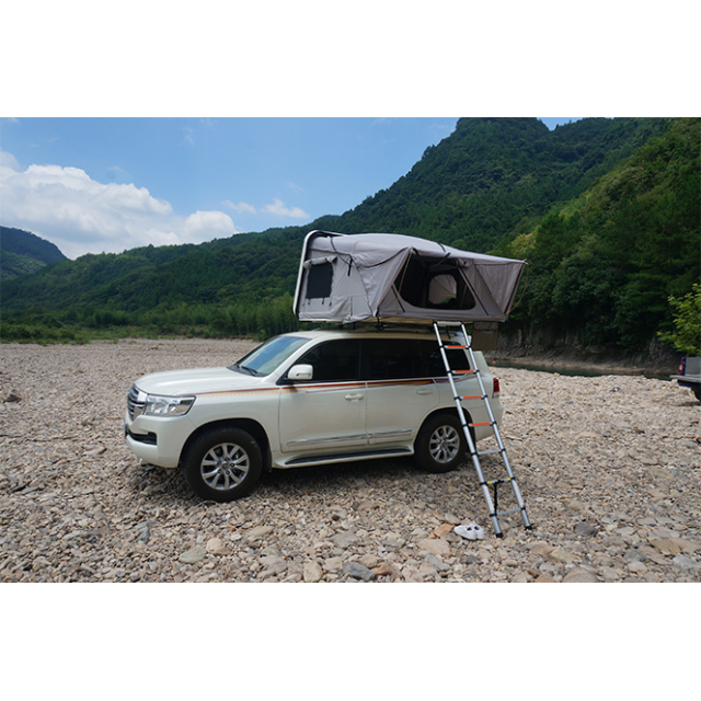 Roof top tent