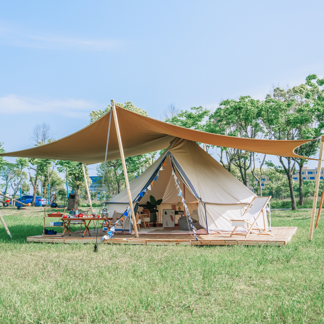 Bell tent