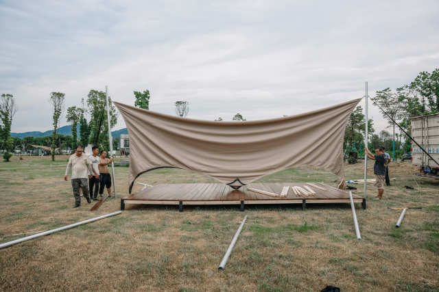 Safari Tent with Awning – B2B Luxury Glamping Shelter for Resorts & Commercial Campsites