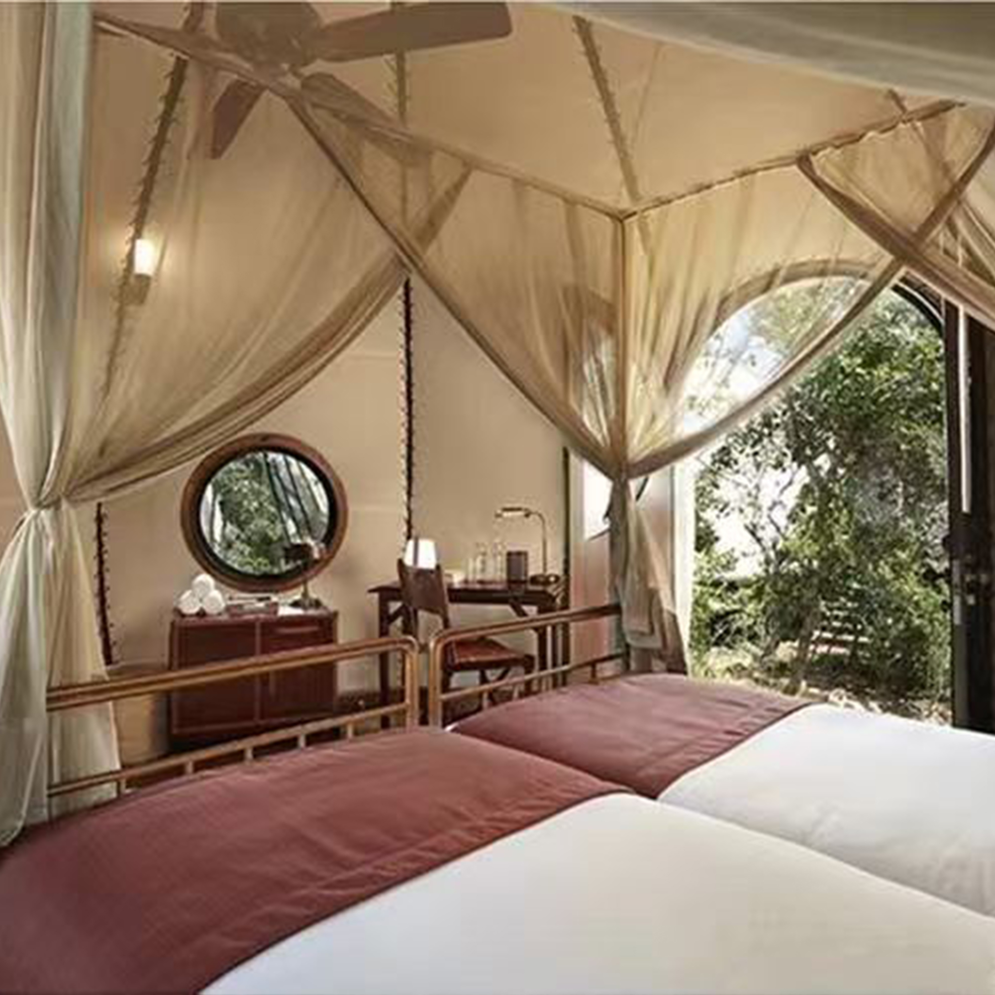 Onion Pod Tent | Premium Egg-Shaped Glamping Structure | B2B Supplier