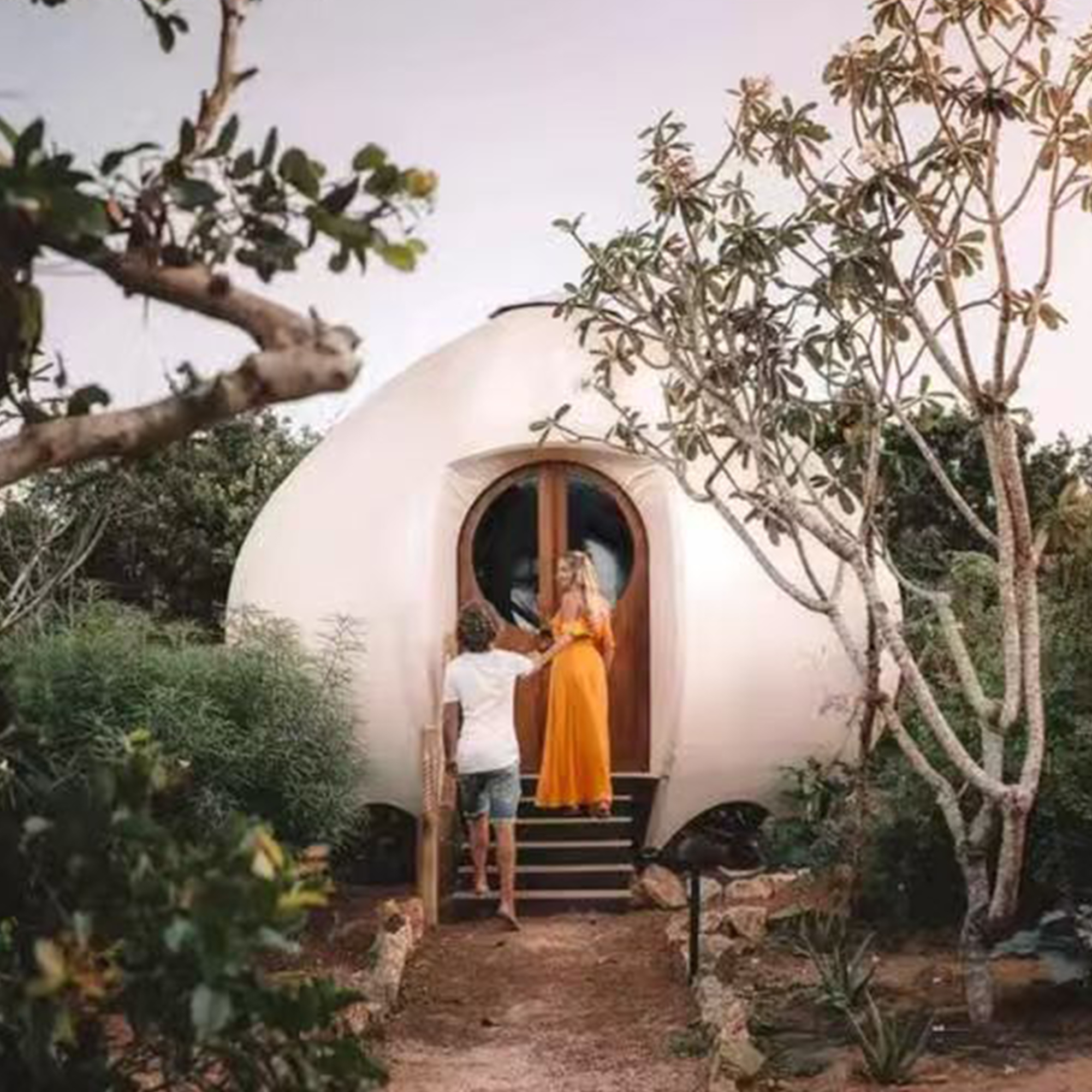 Onion Pod Tent | Premium Egg-Shaped Glamping Structure | B2B Supplier