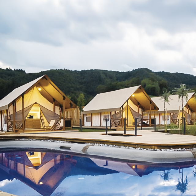 Pasture Land Luxury Hotel Tent | High-Wind Resistant Glamping Lodge with Panoramic Deck