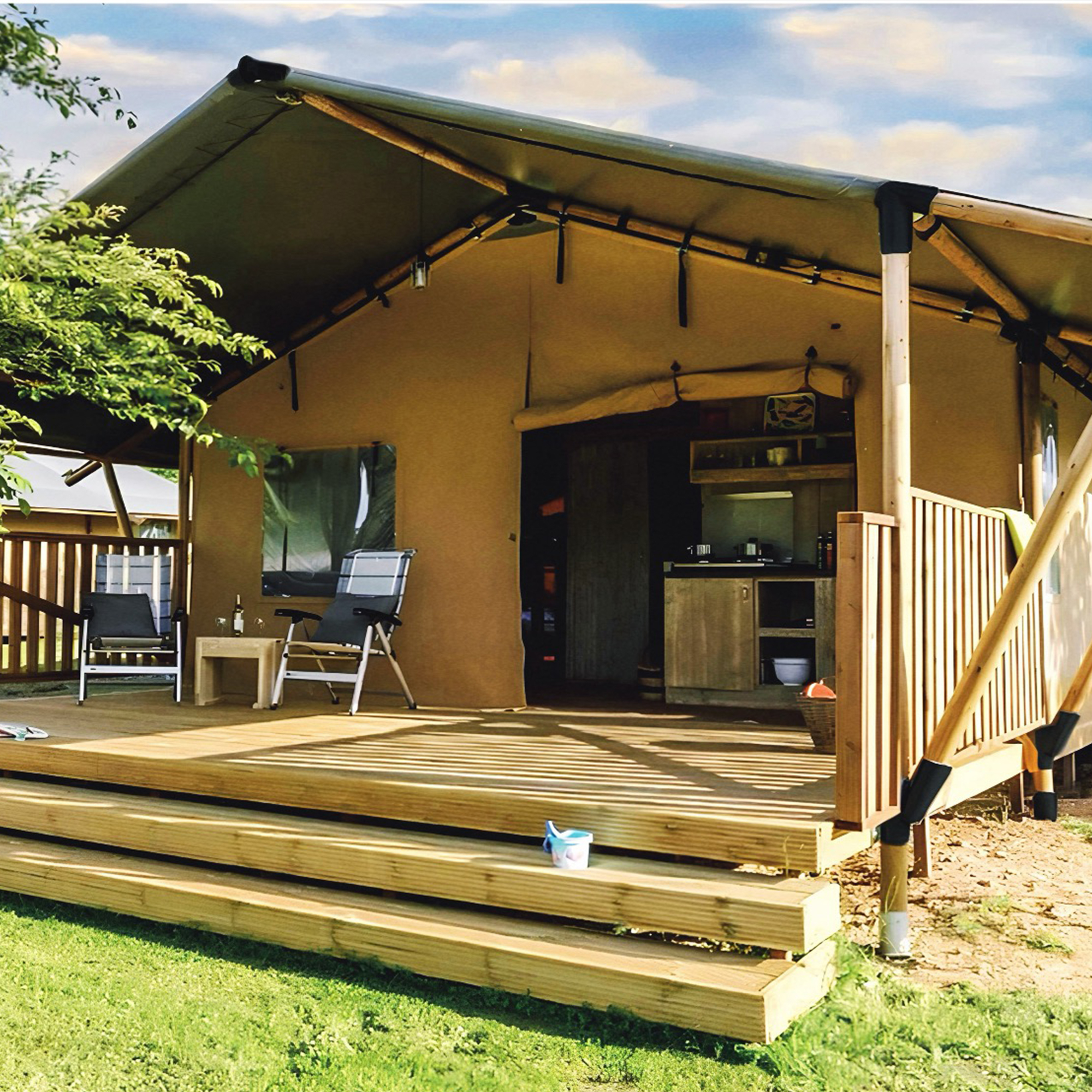 Luxury Savanna Hotel Tent | Safari-Style Glamping Lodge with Double-Layer Roof