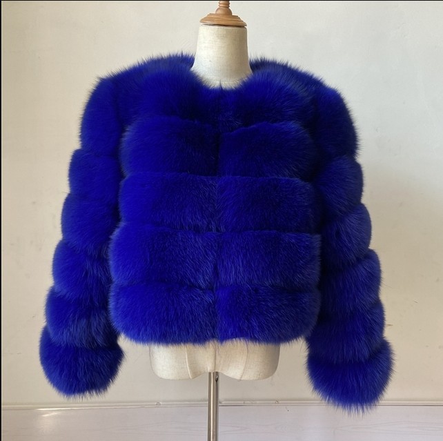 Fur clothing is highly popular in Europe and America Fox fur coat for women short style long sleeves fur coat.