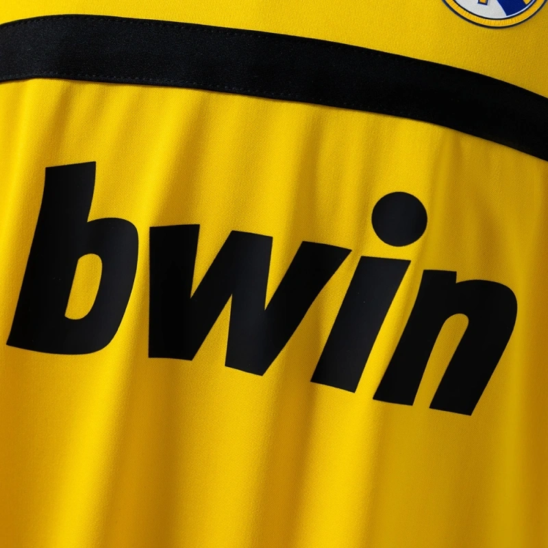 2011/12 Real Madrid Goalkeeper Yellow Jersey