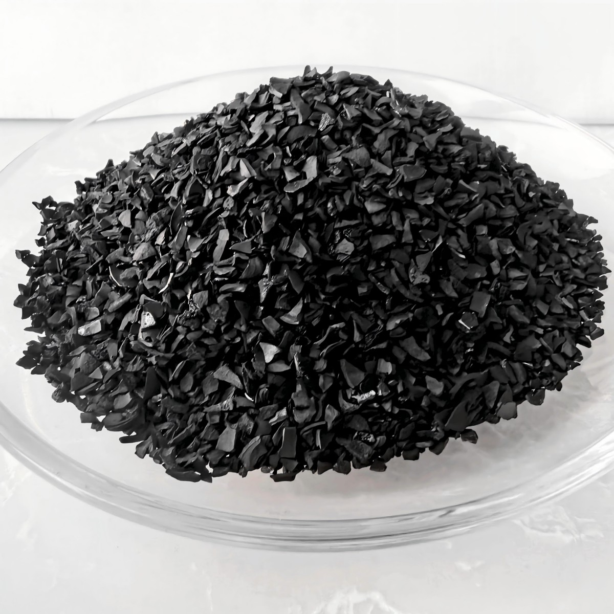 Apricot shell gold-extracting carbon