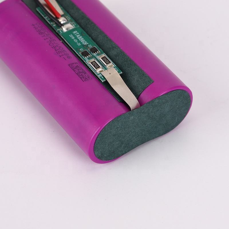 21700 3.7V 10000mAh Li-ion Battery For Medical Products & Robots
