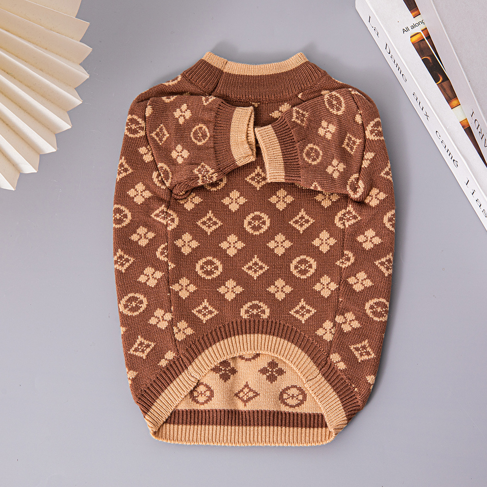 Luxury VV Pattern Knitted Pet Sweater with Classic Design for Small to Medium Dogs