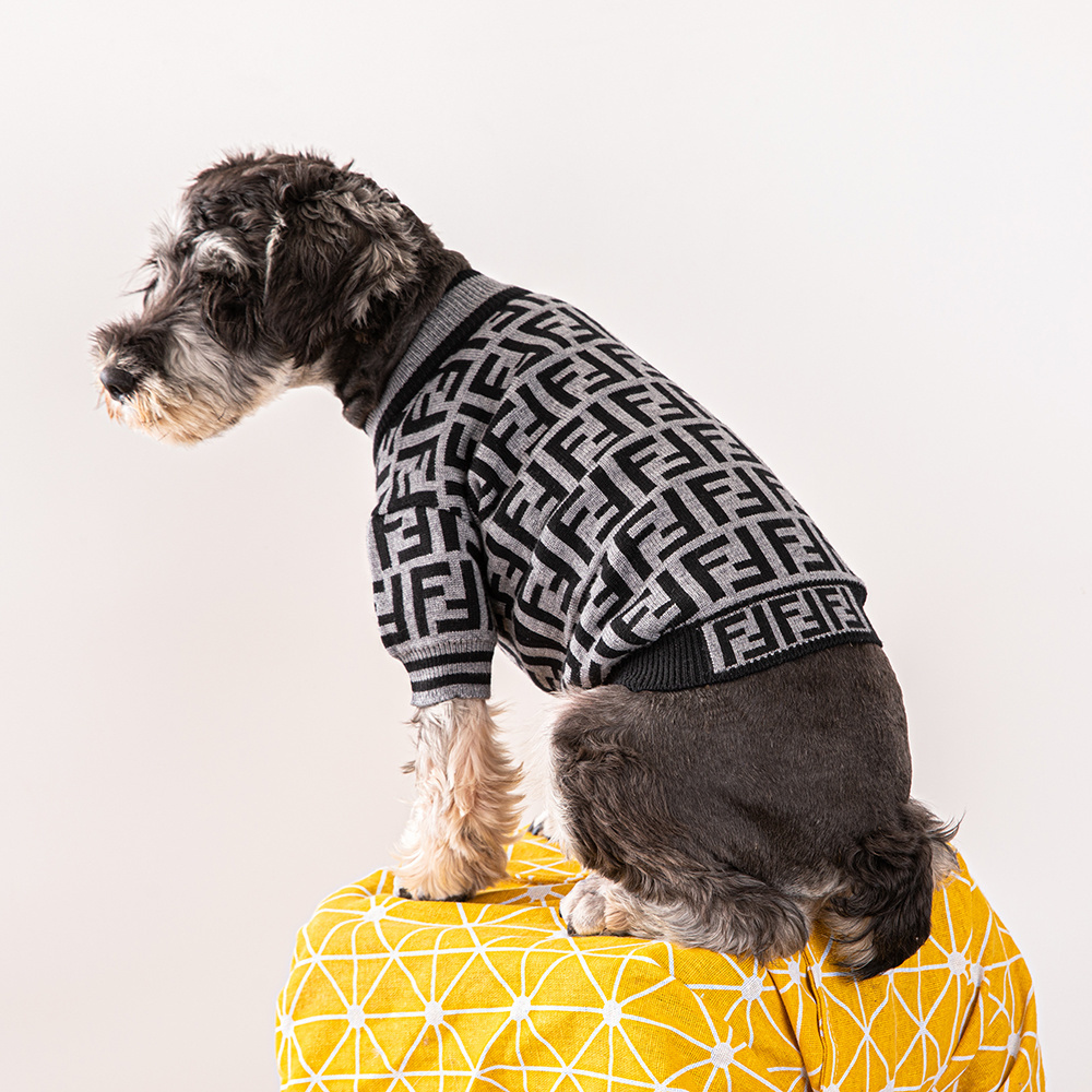 Grey-Black "FF" Pattern Knitted Pet Sweater (Dual-Tone Edition)