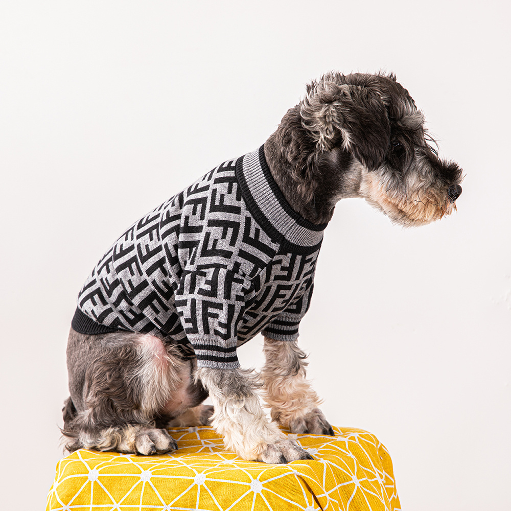 Grey-Black "FF" Pattern Knitted Pet Sweater (Dual-Tone Edition)
