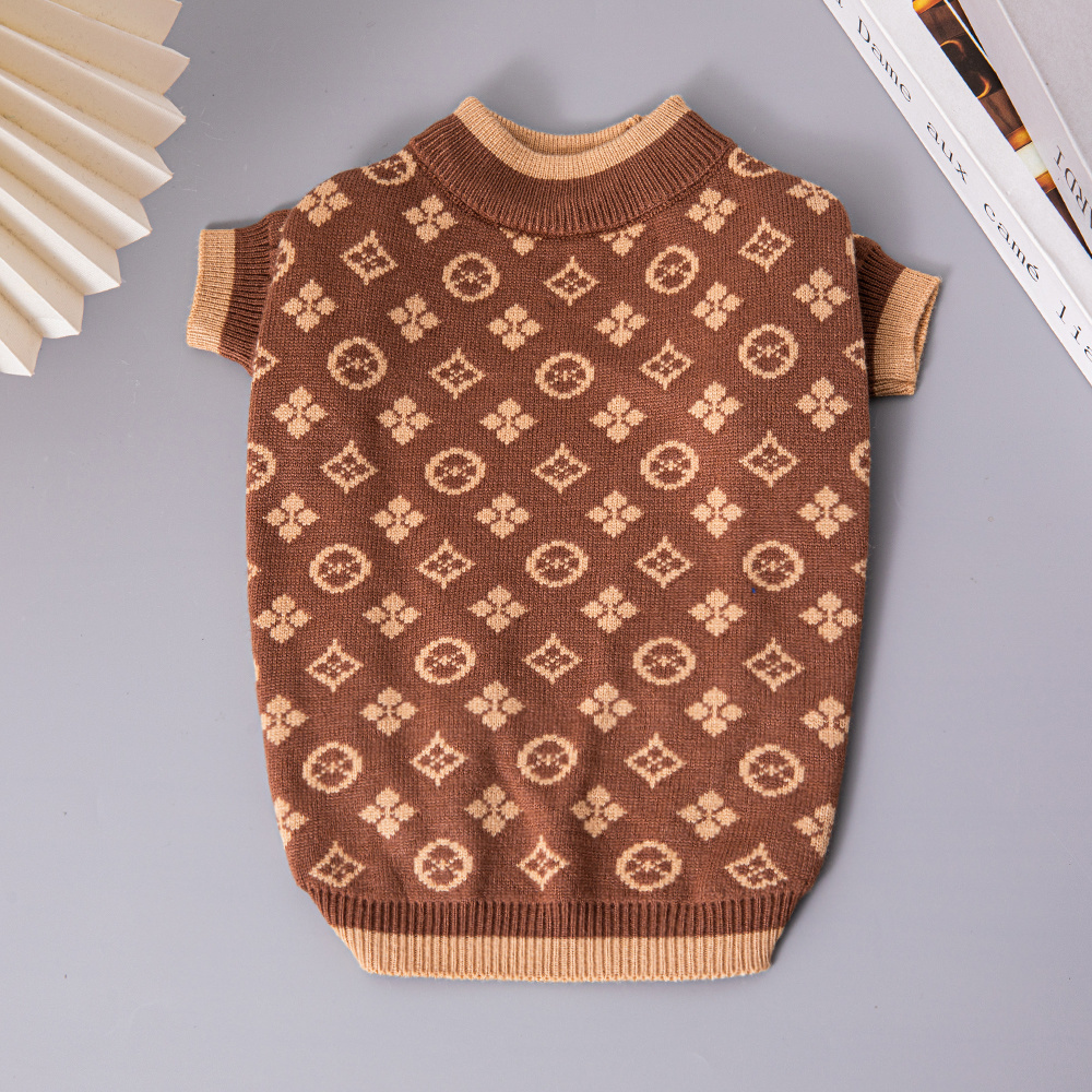 Luxury VV Pattern Knitted Pet Sweater with Classic Design for Small to Medium Dogs