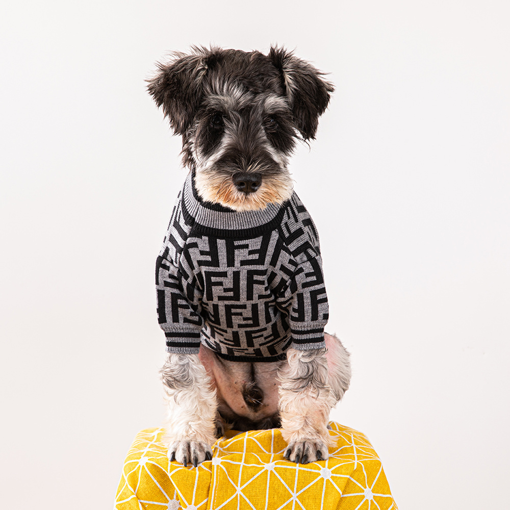 Grey-Black "FF" Pattern Knitted Pet Sweater (Dual-Tone Edition)